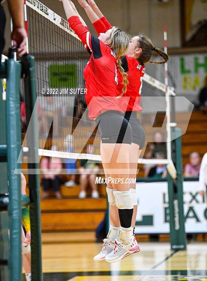 Thumbnail 3 in Lexington vs Lorena photogallery.