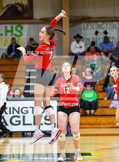 Thumbnail 3 in Lexington vs Lorena photogallery.