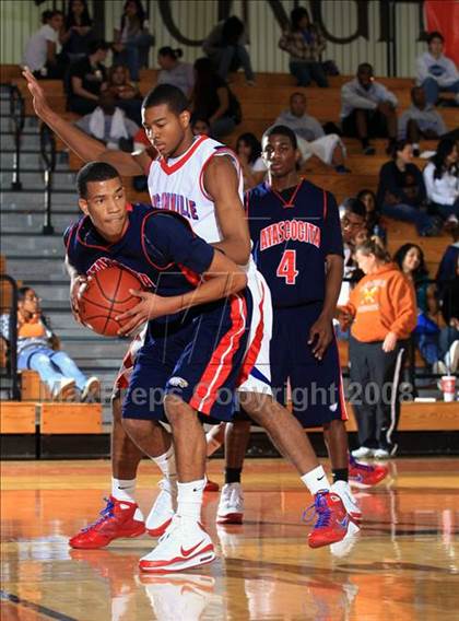 Thumbnail 2 in Duncanville vs. Atascocita (McDonald’s Texas Invitational) photogallery.