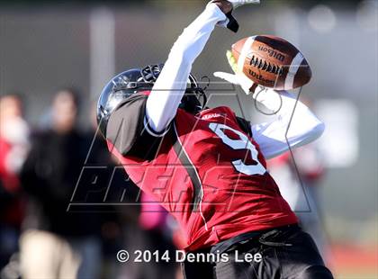 Thumbnail 3 in St. Vincent de Paul @ Salesian College Preparatory (CIF NCS D5 Playoffs) photogallery.