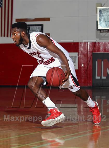 Thumbnail 3 in La Costa Canyon vs Palm Springs (MaxPreps Holiday Classic) photogallery.