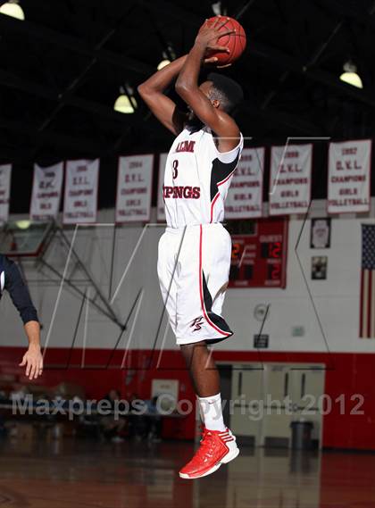 Thumbnail 1 in La Costa Canyon vs Palm Springs (MaxPreps Holiday Classic) photogallery.