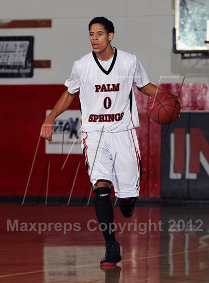 Thumbnail 2 in La Costa Canyon vs Palm Springs (MaxPreps Holiday Classic) photogallery.