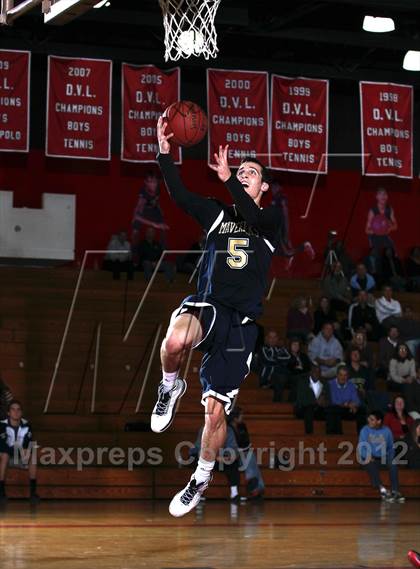 Thumbnail 2 in La Costa Canyon vs Palm Springs (MaxPreps Holiday Classic) photogallery.