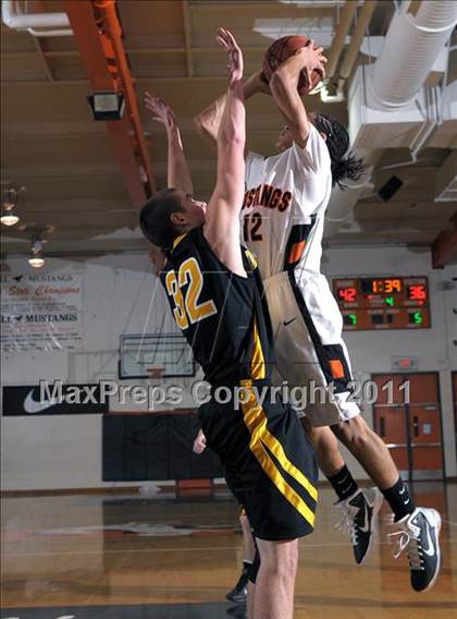 Thumbnail 2 in Del Oro vs Foothill (MLK Jr. Camillia Classic) photogallery.