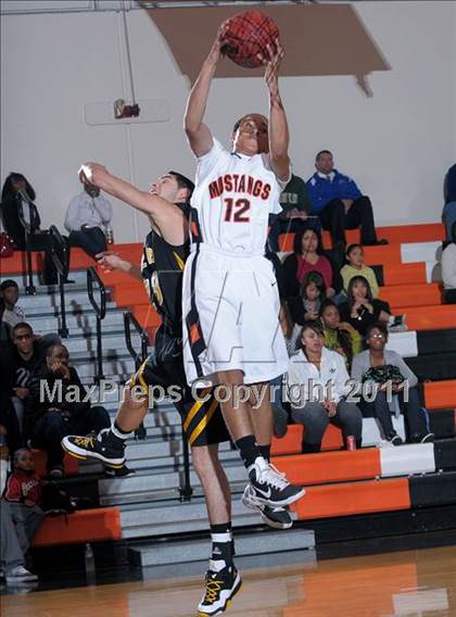 Thumbnail 1 in Del Oro vs Foothill (MLK Jr. Camillia Classic) photogallery.