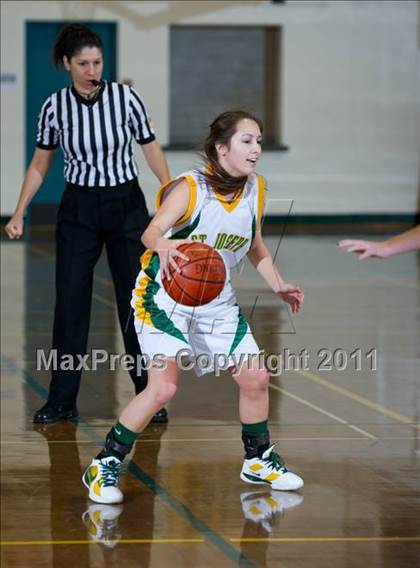 Thumbnail 1 in St. Joseph vs Royal (Santa Barbara Tournament of Champions) photogallery.
