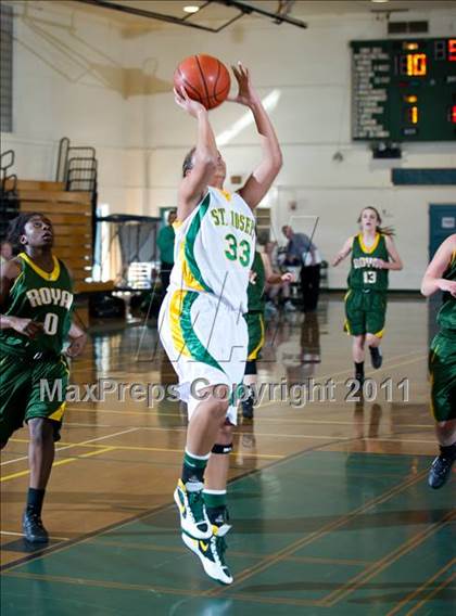 Thumbnail 1 in St. Joseph vs Royal (Santa Barbara Tournament of Champions) photogallery.