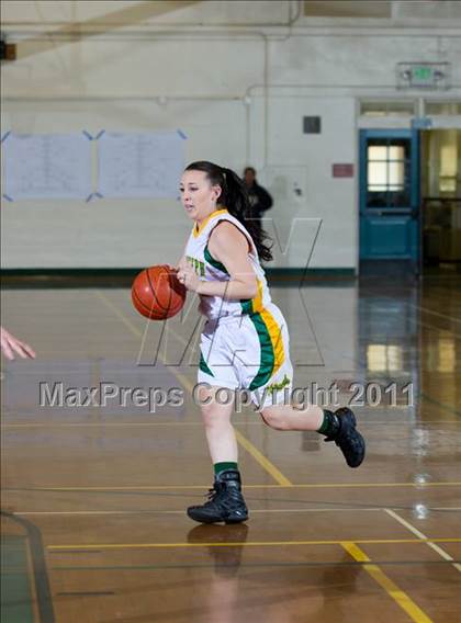 Thumbnail 3 in St. Joseph vs Royal (Santa Barbara Tournament of Champions) photogallery.