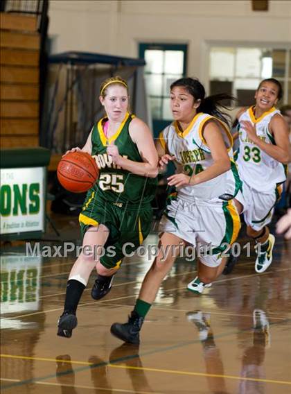 Thumbnail 3 in St. Joseph vs Royal (Santa Barbara Tournament of Champions) photogallery.