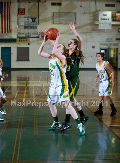 Thumbnail 1 in St. Joseph vs Royal (Santa Barbara Tournament of Champions) photogallery.