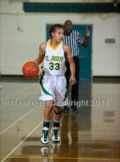 Thumbnail 1 in St. Joseph vs Royal (Santa Barbara Tournament of Champions) photogallery.