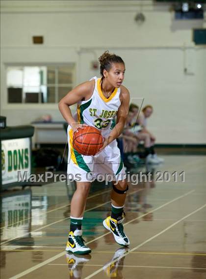 Thumbnail 2 in St. Joseph vs Royal (Santa Barbara Tournament of Champions) photogallery.