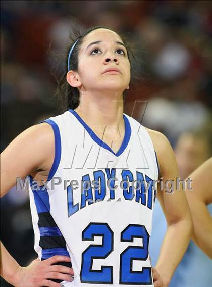 Thumbnail 2 in Smyer vs. Muenster (UIL 1A Semifinal) photogallery.