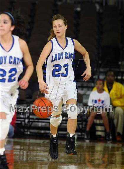 Thumbnail 3 in Smyer vs. Muenster (UIL 1A Semifinal) photogallery.