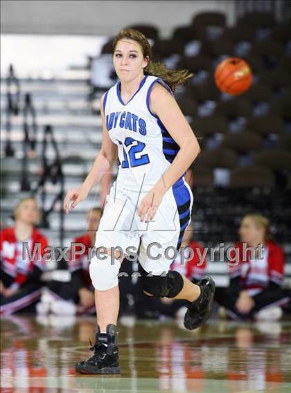 Thumbnail 3 in Smyer vs. Muenster (UIL 1A Semifinal) photogallery.