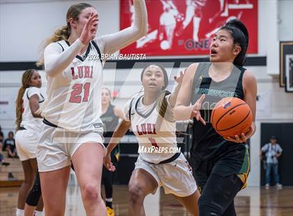 Thumbnail 1 in Long Island Lutheran vs Pinewood (Iolani Classic) photogallery.
