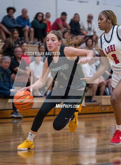 Thumbnail 2 in Long Island Lutheran vs Pinewood (Iolani Classic) photogallery.