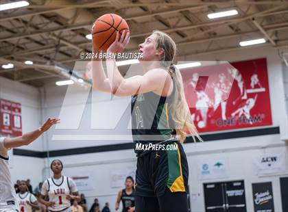 Thumbnail 3 in Long Island Lutheran vs Pinewood (Iolani Classic) photogallery.