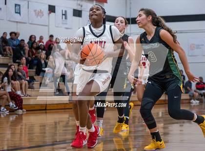 Thumbnail 2 in Long Island Lutheran vs Pinewood (Iolani Classic) photogallery.