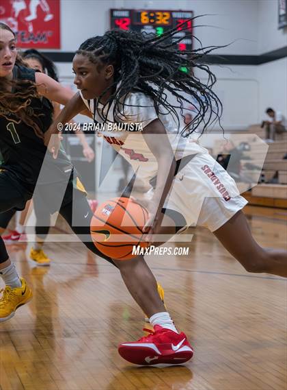 Thumbnail 3 in Long Island Lutheran vs Pinewood (Iolani Classic) photogallery.