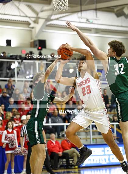 Thumbnail 2 in Zionsville vs Fishers (IHSAA 4A Sectional Semi Final) photogallery.
