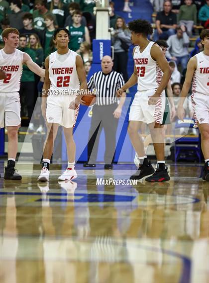 Thumbnail 2 in Zionsville vs Fishers (IHSAA 4A Sectional Semi Final) photogallery.