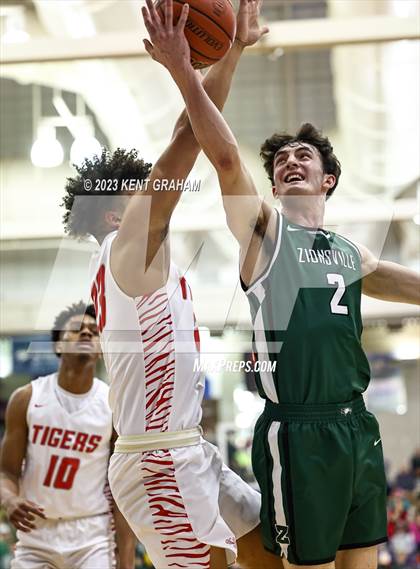 Thumbnail 2 in Zionsville vs Fishers (IHSAA 4A Sectional Semi Final) photogallery.