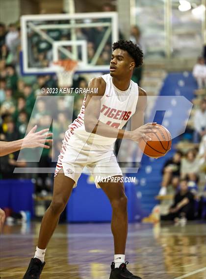 Thumbnail 3 in Zionsville vs Fishers (IHSAA 4A Sectional Semi Final) photogallery.