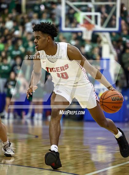 Thumbnail 2 in Zionsville vs Fishers (IHSAA 4A Sectional Semi Final) photogallery.
