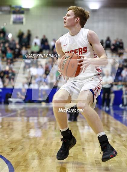 Thumbnail 2 in Zionsville vs Fishers (IHSAA 4A Sectional Semi Final) photogallery.