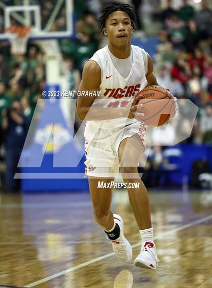 Thumbnail 2 in Zionsville vs Fishers (IHSAA 4A Sectional Semi Final) photogallery.