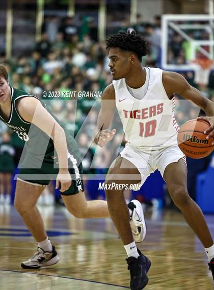 Thumbnail 3 in Zionsville vs Fishers (IHSAA 4A Sectional Semi Final) photogallery.