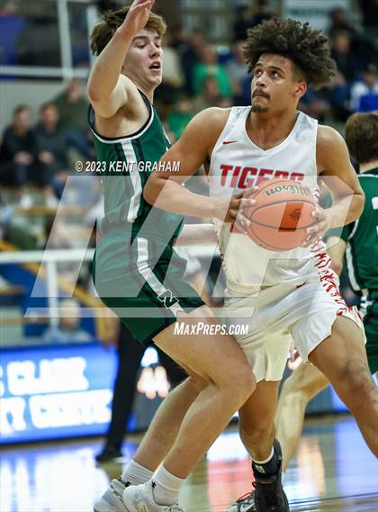 Thumbnail 3 in Zionsville vs Fishers (IHSAA 4A Sectional Semi Final) photogallery.