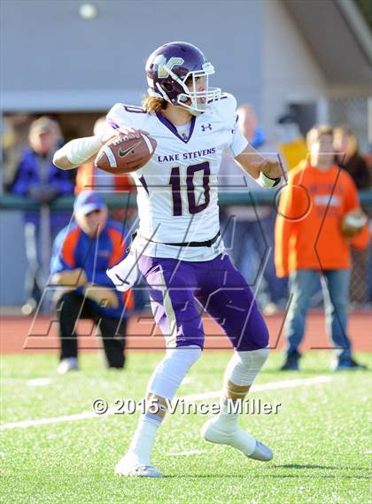 Thumbnail 1 in Lake Stevens @ Graham-Kapowsin (WIAA 4A Quarterfinal) photogallery.
