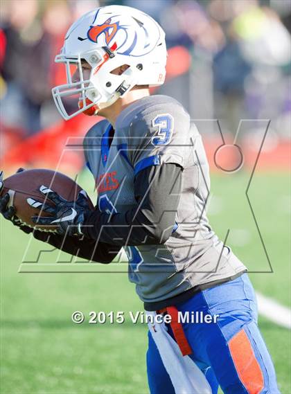 Thumbnail 3 in Lake Stevens @ Graham-Kapowsin (WIAA 4A Quarterfinal) photogallery.