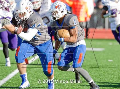 Thumbnail 2 in Lake Stevens @ Graham-Kapowsin (WIAA 4A Quarterfinal) photogallery.