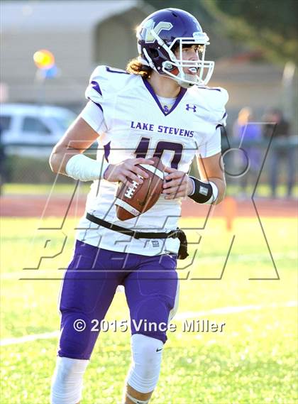 Thumbnail 1 in Lake Stevens @ Graham-Kapowsin (WIAA 4A Quarterfinal) photogallery.