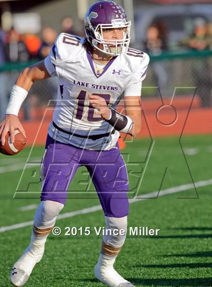 Thumbnail 1 in Lake Stevens @ Graham-Kapowsin (WIAA 4A Quarterfinal) photogallery.