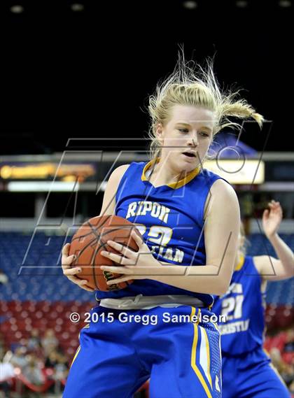 Thumbnail 3 in Ripon Christian vs Capital Christian (CIF SJS D5 Final) photogallery.