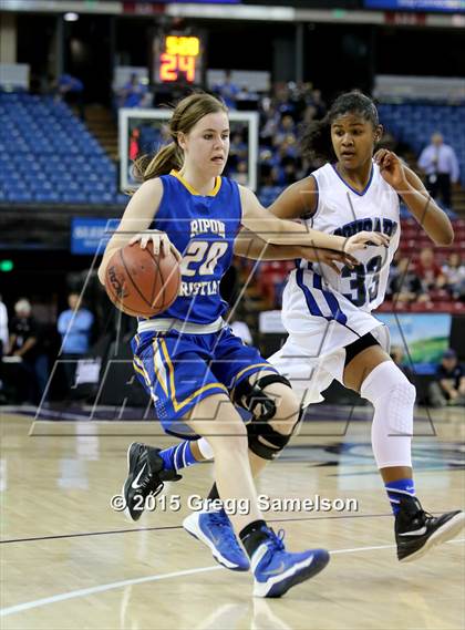 Thumbnail 1 in Ripon Christian vs Capital Christian (CIF SJS D5 Final) photogallery.