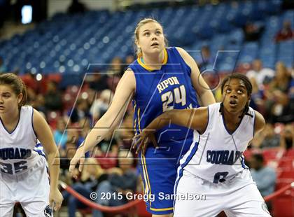 Thumbnail 1 in Ripon Christian vs Capital Christian (CIF SJS D5 Final) photogallery.