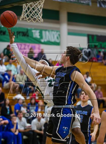 Thumbnail 2 in Katy Taylor vs Mayde Creek photogallery.