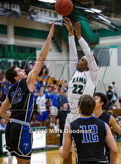 Thumbnail 2 in Katy Taylor vs Mayde Creek photogallery.