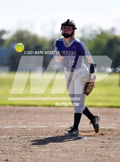 Thumbnail 3 in Orchard Park @ Hamburg photogallery.