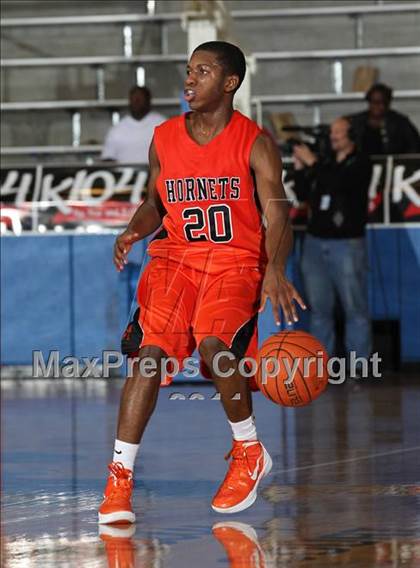 Thumbnail 2 in Washington vs. Douglass (Thanksgiving Hoopfest) photogallery.