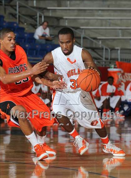 Thumbnail 1 in Washington vs. Douglass (Thanksgiving Hoopfest) photogallery.