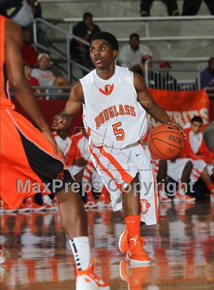 Thumbnail 3 in Washington vs. Douglass (Thanksgiving Hoopfest) photogallery.