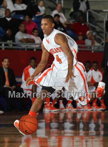 Thumbnail 3 in Washington vs. Douglass (Thanksgiving Hoopfest) photogallery.