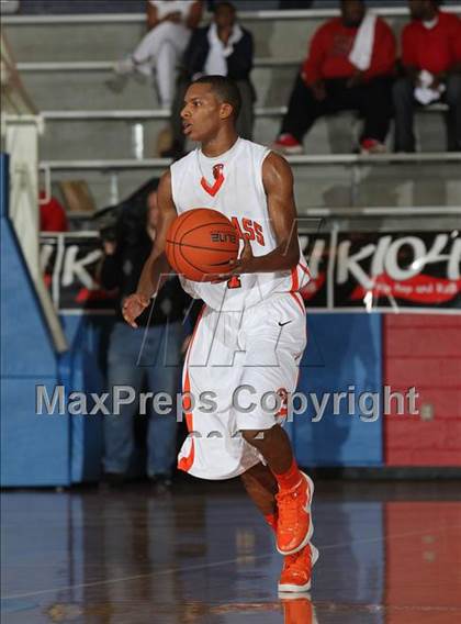 Thumbnail 3 in Washington vs. Douglass (Thanksgiving Hoopfest) photogallery.